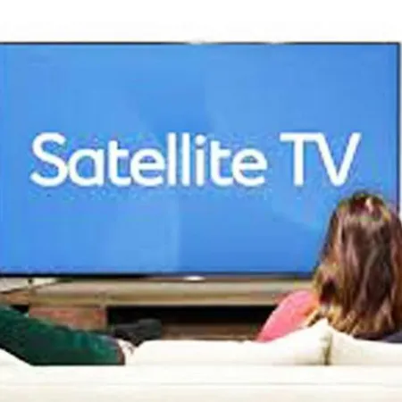 Con Piscina A 150 Metros Playa Netflix P Video Aire Acondicionado Calefaccion Toallas Y Sillas Playa Sombrilla 2 Terrazas Sobre Piscina Centro Ciudad 1 Smart Tv Por アパート フエンヒロラ