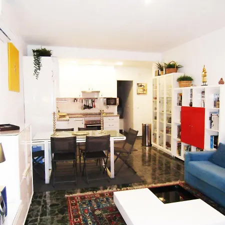 Playa Central: Piscina, Netflix Y Comodidades Playeras * Fuengirola