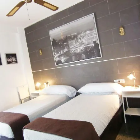 Playa Central: Piscina, Netflix Y Comodidades Playeras