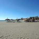 Playa Central: Piscina, Netflix Y Comodidades Playeras Apartment