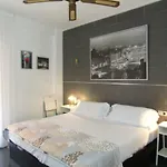 Playa Central: Piscina, Netflix Y Comodidades Playeras Fuengirola