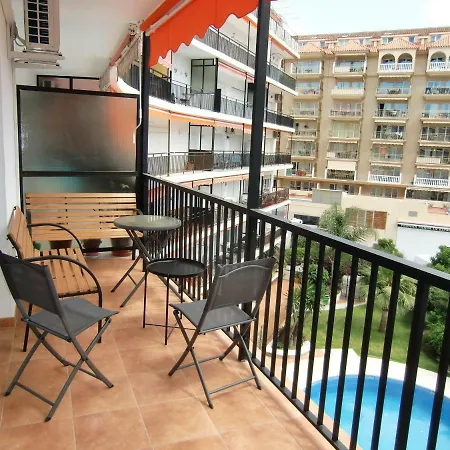Apartamento Con Piscina A 150 Metros Playa Netflix P Video Aire Acondicionado Calefaccion Toallas Y Sillas Playa Sombrilla 2 Terrazas Sobre Piscina Centro Ciudad 1 Smart Tv Por