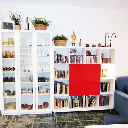 Con Piscina A 150 Metros Playa Netflix P Video Aire Acondicionado Calefaccion Toallas Y Sillas Playa Sombrilla 2 Terrazas Sobre Piscina Centro Ciudad 1 Smart Tv Por דירה *