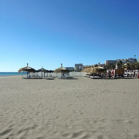 Con Piscina A 150 Metros Playa Netflix P Video Aire Acondicionado Calefaccion Toallas Y Sillas Playa Sombrilla 2 Terrazas Sobre Piscina Centro Ciudad 1 Smart Tv Por דירה