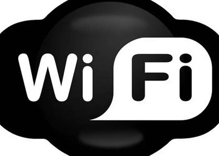 Appartement Con Piscina A 150 Metros Playa Netflix P Video Aire Acondicionado Calefaccion Toallas Y Sillas Playa Sombrilla 2 Terrazas Sobre Piscina Centro Ciudad 1 Smart Tv Por *