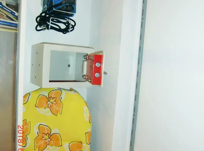 Con Piscina A 150 Metros Playa Netflix P Video Aire Acondicionado Calefaccion Toallas Y Sillas Playa Sombrilla 2 Terrazas Sobre Piscina Centro Ciudad 1 Smart Tv Por Appartement Fuengirola