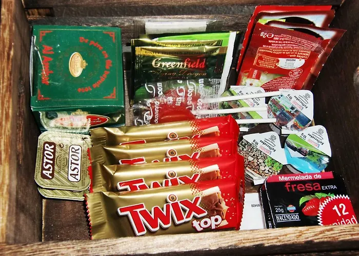 Con Piscina A 150 Metros Playa Netflix P Video Aire Acondicionado Calefaccion Toallas Y Sillas Playa Sombrilla 2 Terrazas Sobre Piscina Centro Ciudad 1 Smart Tv Por Fuengirola