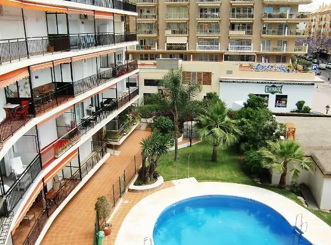 Con Piscina A 150 Metros Playa Netflix P Video Aire Acondicionado Calefaccion Toallas Y Sillas Playa Sombrilla 2 Terrazas Sobre Piscina Centro Ciudad 1 Smart Tv Por *