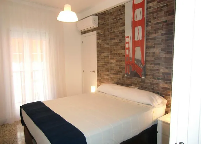 Con Piscina A 150 Metros Playa Netflix P Video Aire Acondicionado Calefaccion Toallas Y Sillas Playa Sombrilla 2 Terrazas Sobre Piscina Centro Ciudad 1 Smart Tv Por Fuengirola