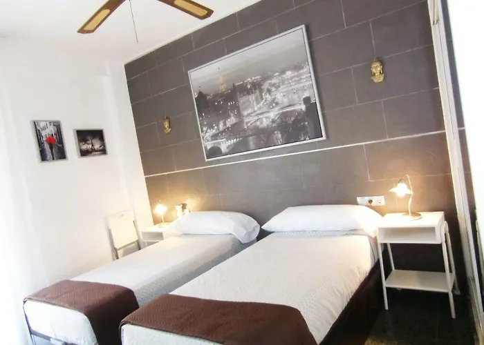 Con Piscina A 150 Metros Playa Netflix P Video Aire Acondicionado Calefaccion Toallas Y Sillas Playa Sombrilla 2 Terrazas Sobre Piscina Centro Ciudad 1 Smart Tv Por