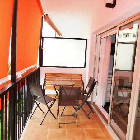 Con Piscina A 150 Metros Playa Netflix P Video Aire Acondicionado Calefaccion Toallas Y Sillas Playa Sombrilla 2 Terrazas Sobre Piscina Centro Ciudad 1 Smart Tv Por *